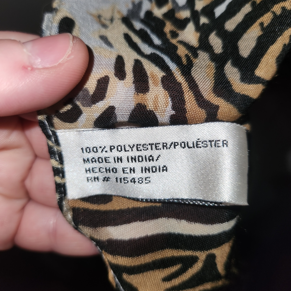 Wild Pattern Scarf - Picture 3 of 3